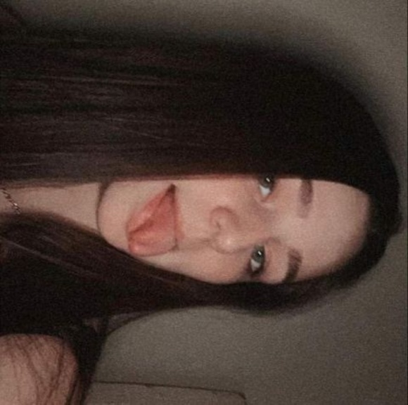 Meet your Posher, Trisity - Picture 1 of 1